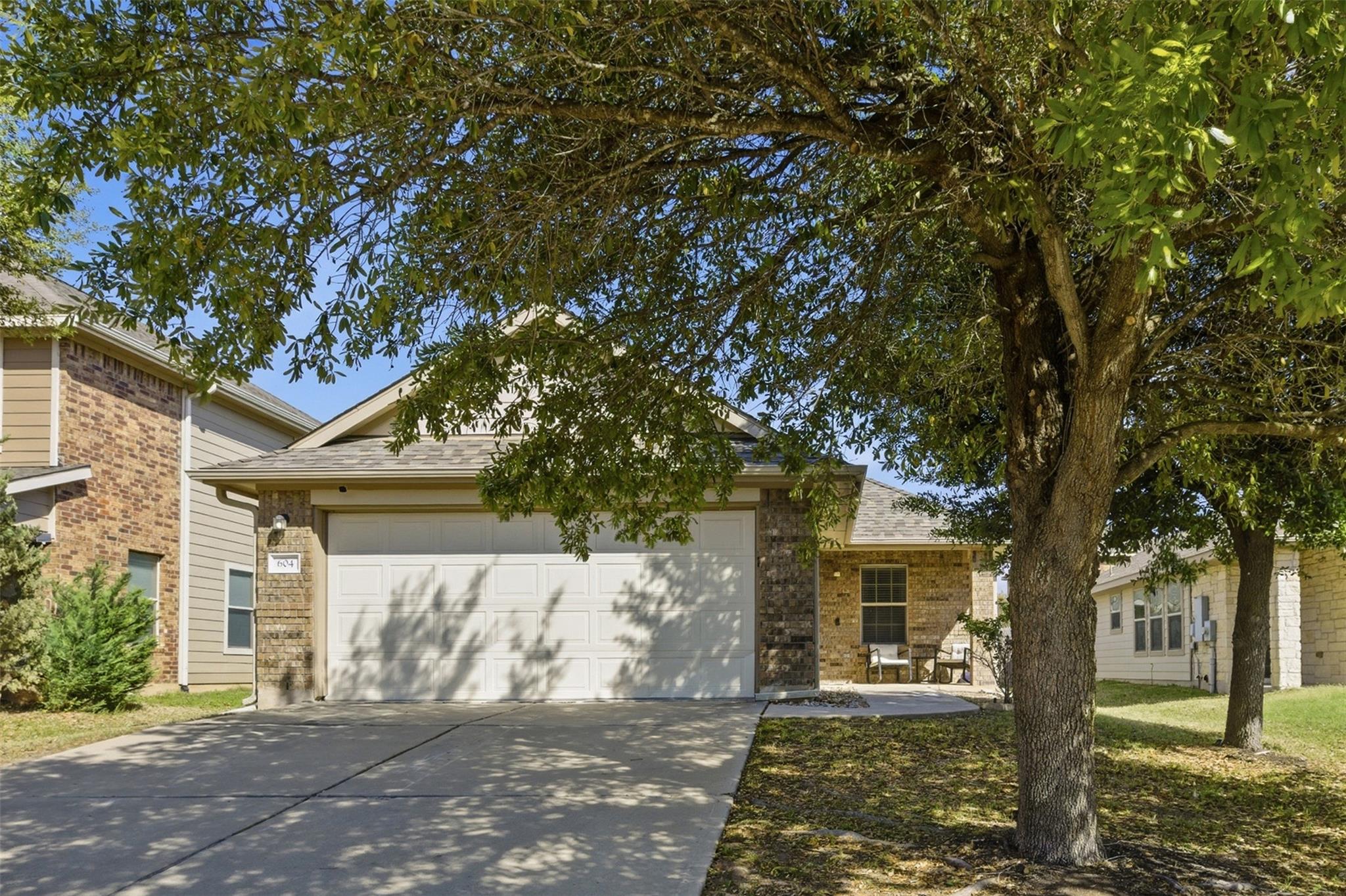604 Mourning Dove Ln Property Photo 1