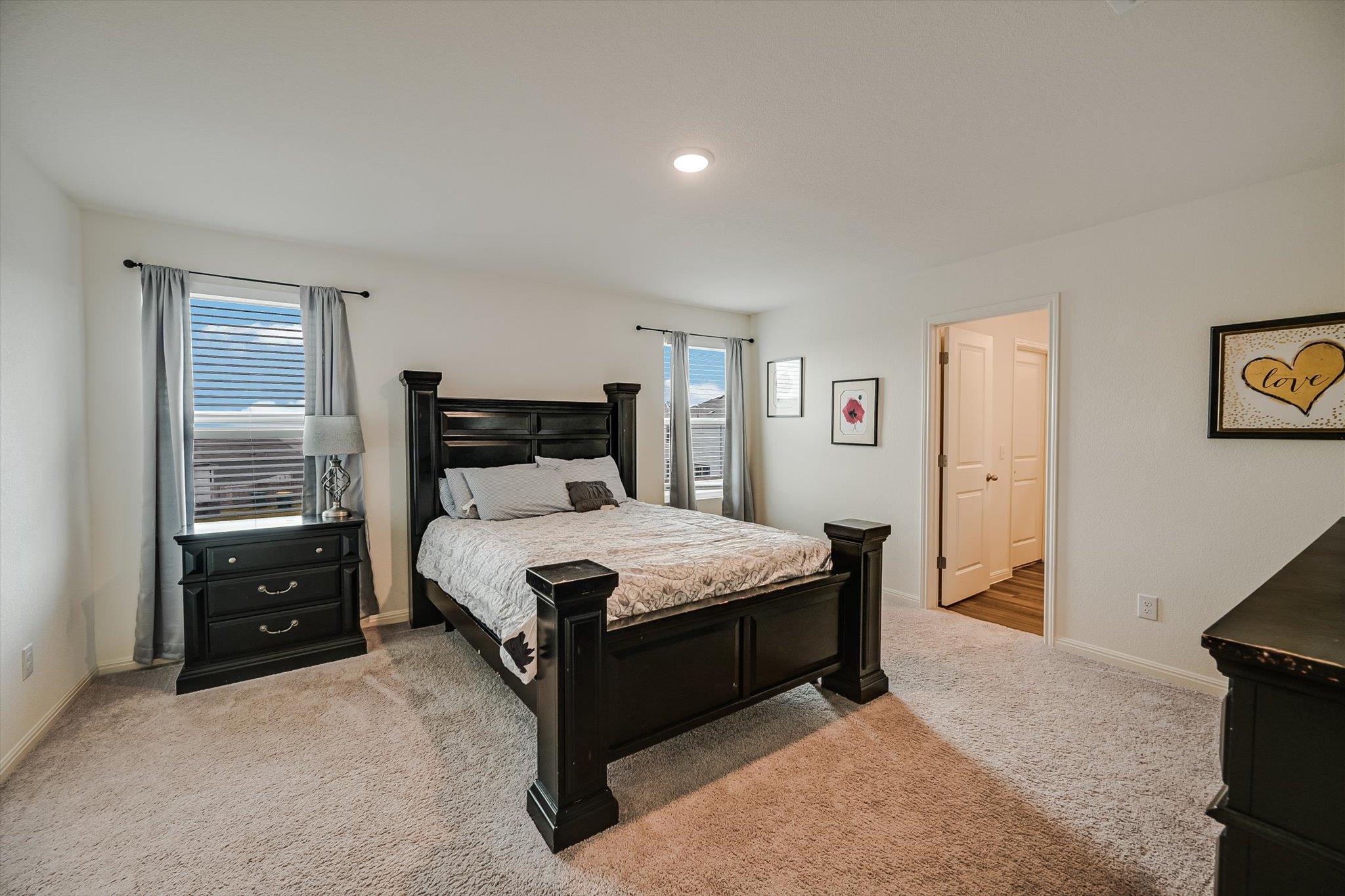 18213 Stellers Sea St Property Photo 10