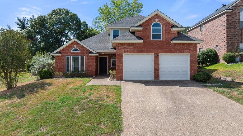 2004 Rose Cir Property Photo 1