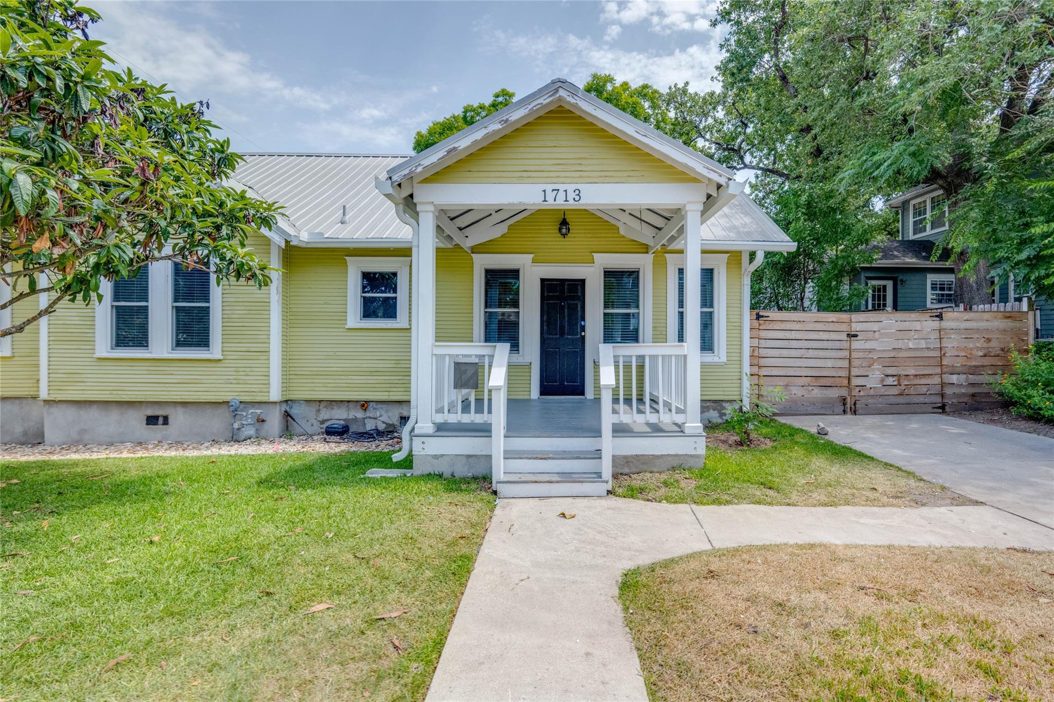 1713 E 13th St Property Photo