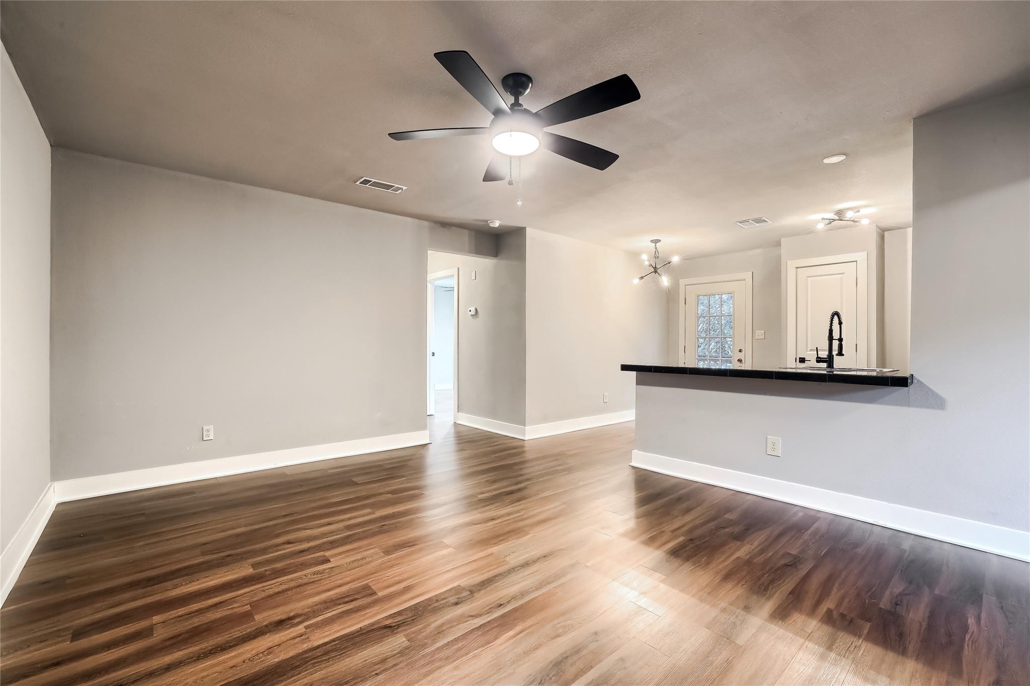 5909 Lago Vista Way D None #d Property Photo 11