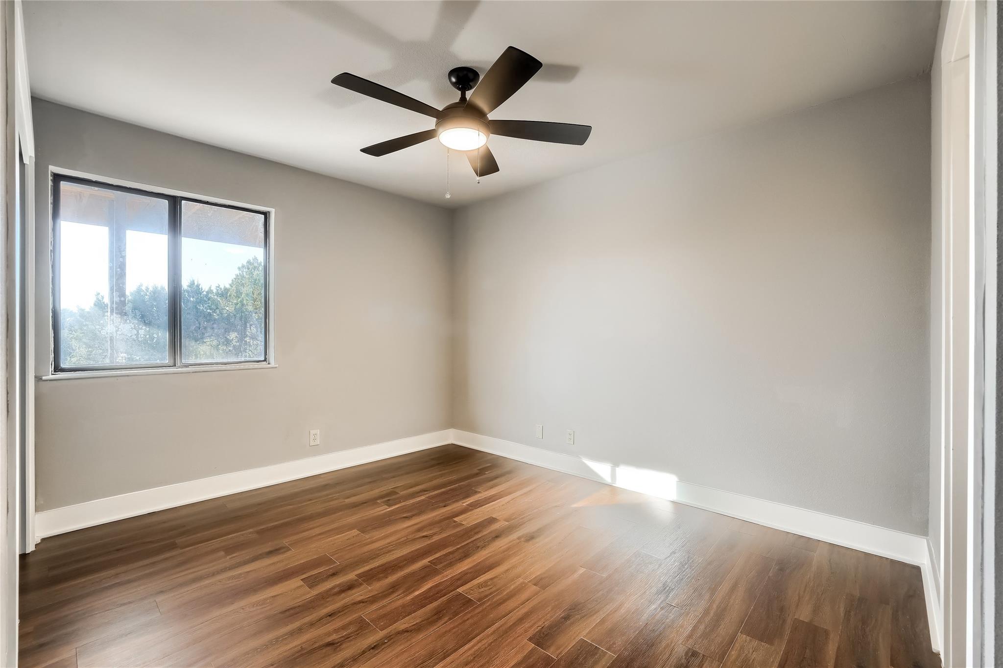 5909 Lago Vista Way D None #d Property Photo 13