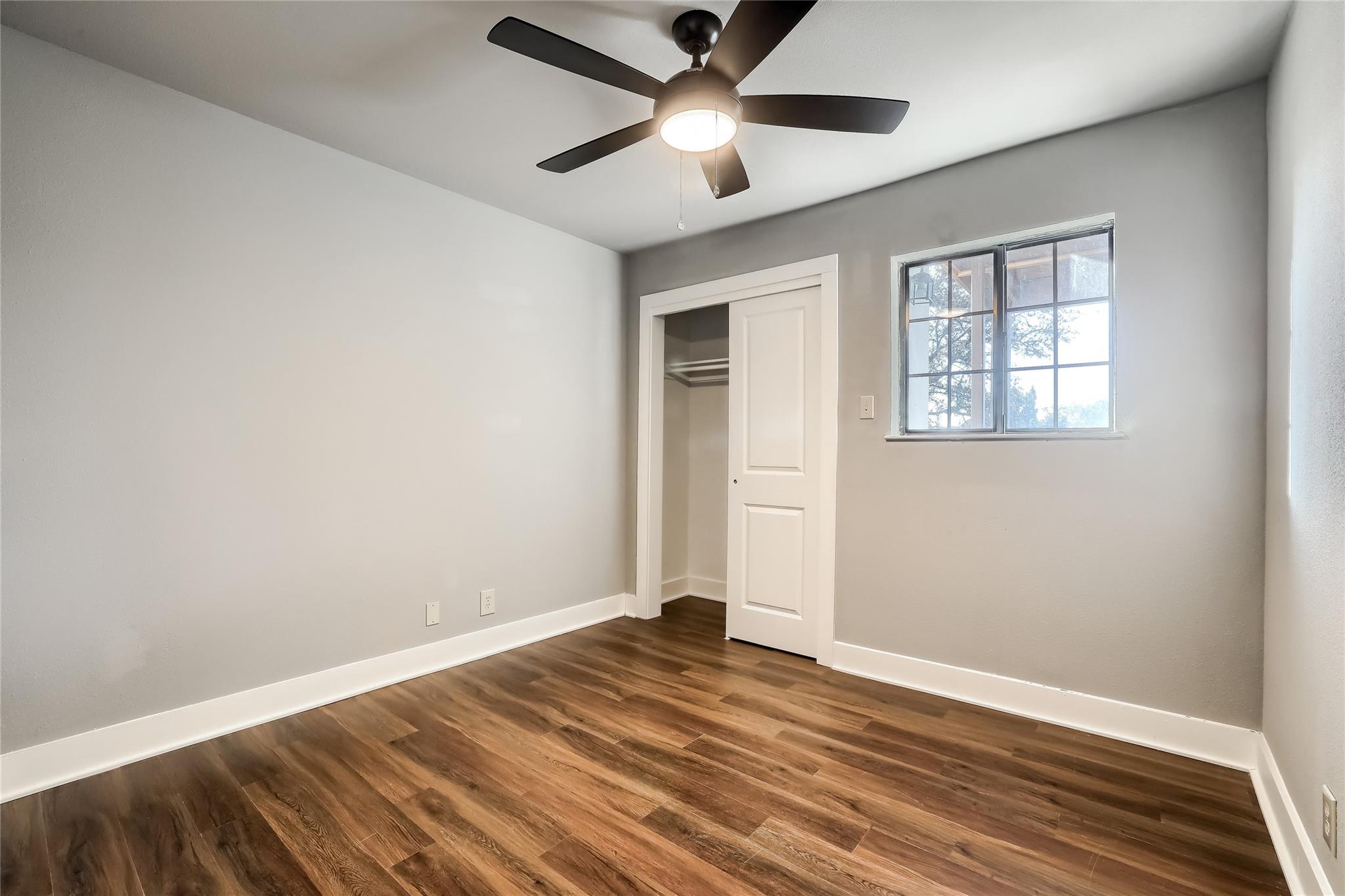 5909 Lago Vista Way D None #d Property Photo 19