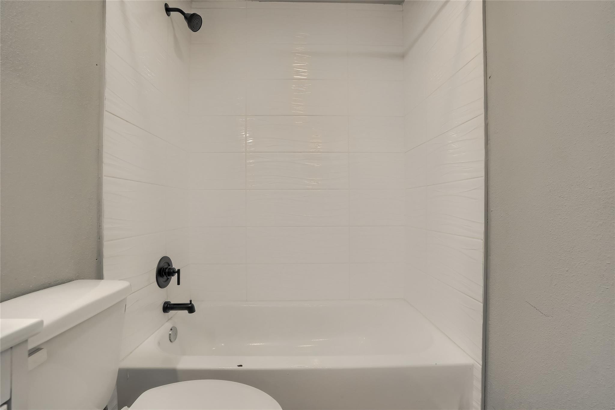 5909 Lago Vista Way D None #d Property Photo 23