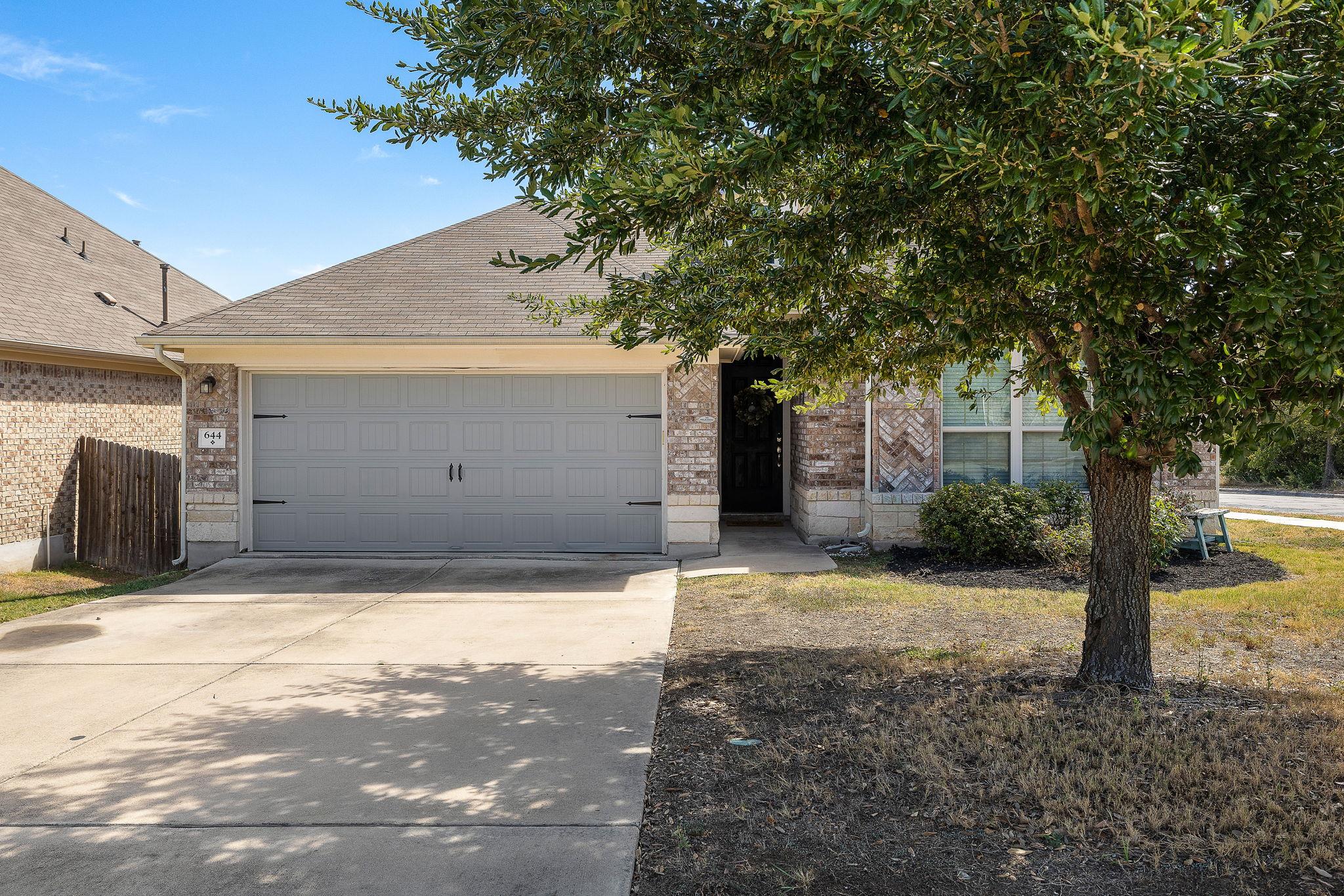644 Peregrine Way Property Photo 1