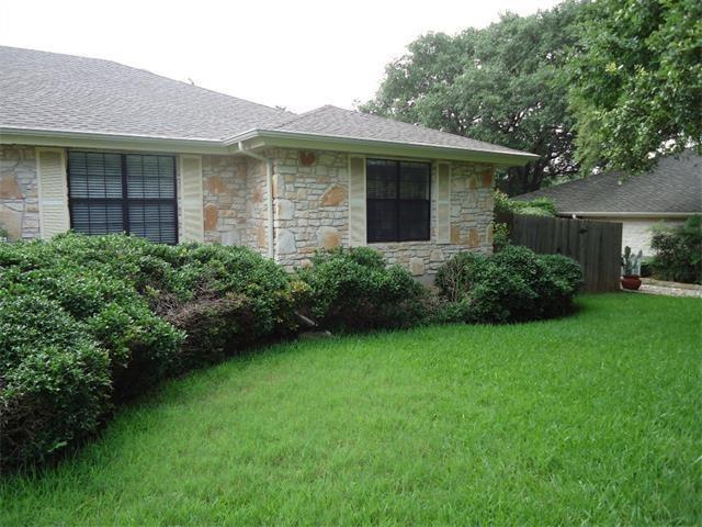 9903 Grand Oak Dr Property Photo 3