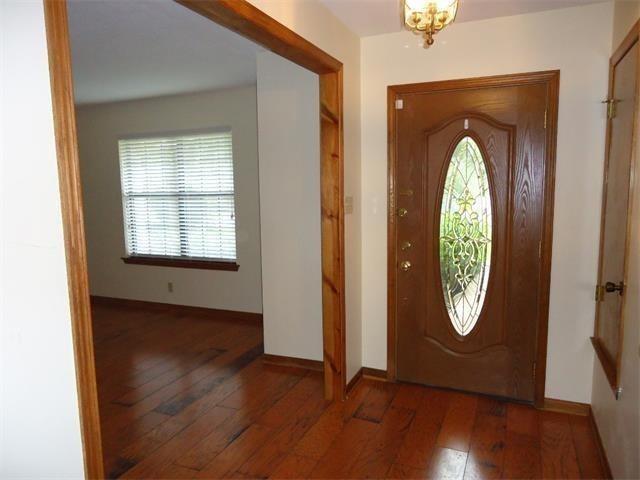 9903 Grand Oak Dr Property Photo 4