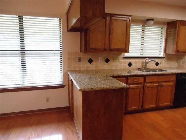 9903 Grand Oak Dr Property Photo 11