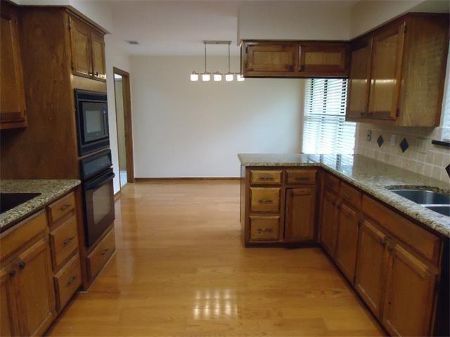 9903 Grand Oak Dr Property Photo 13