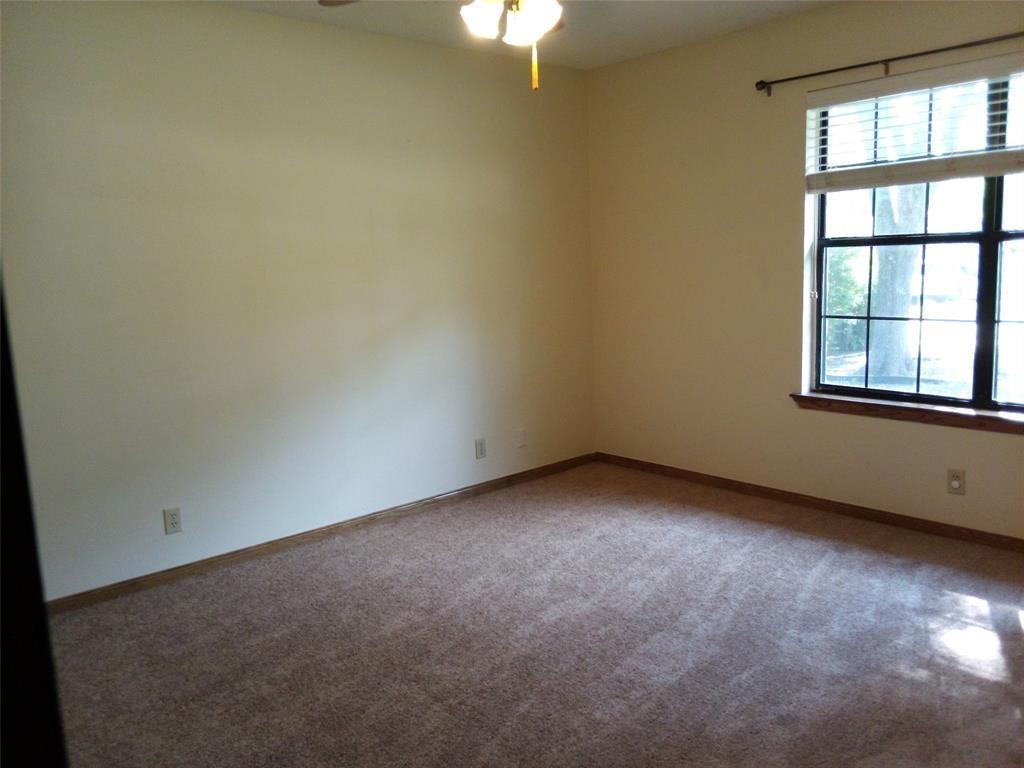 9903 Grand Oak Dr Property Photo 31