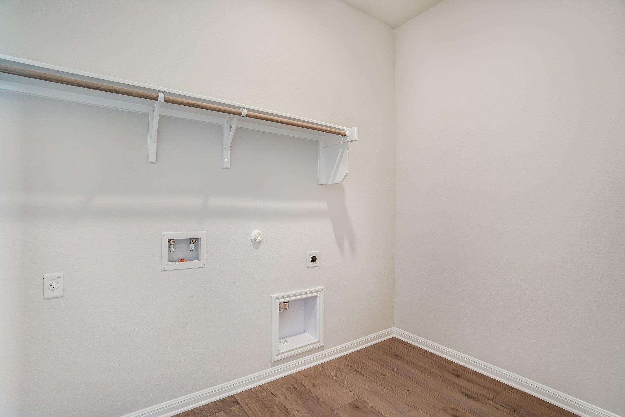 8616 Dongan Dr Property Photo 24