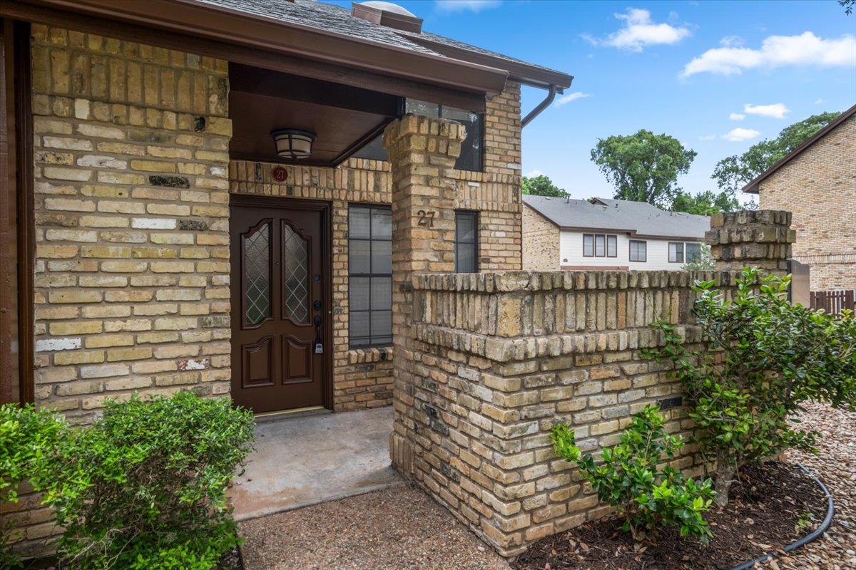 10819 Crown Colony Dr #27 Property Photo 2