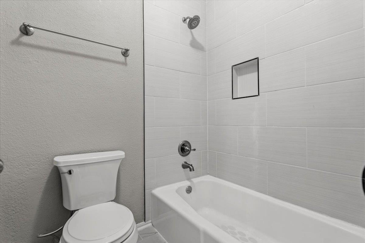 10819 Crown Colony Dr #27 Property Photo 14