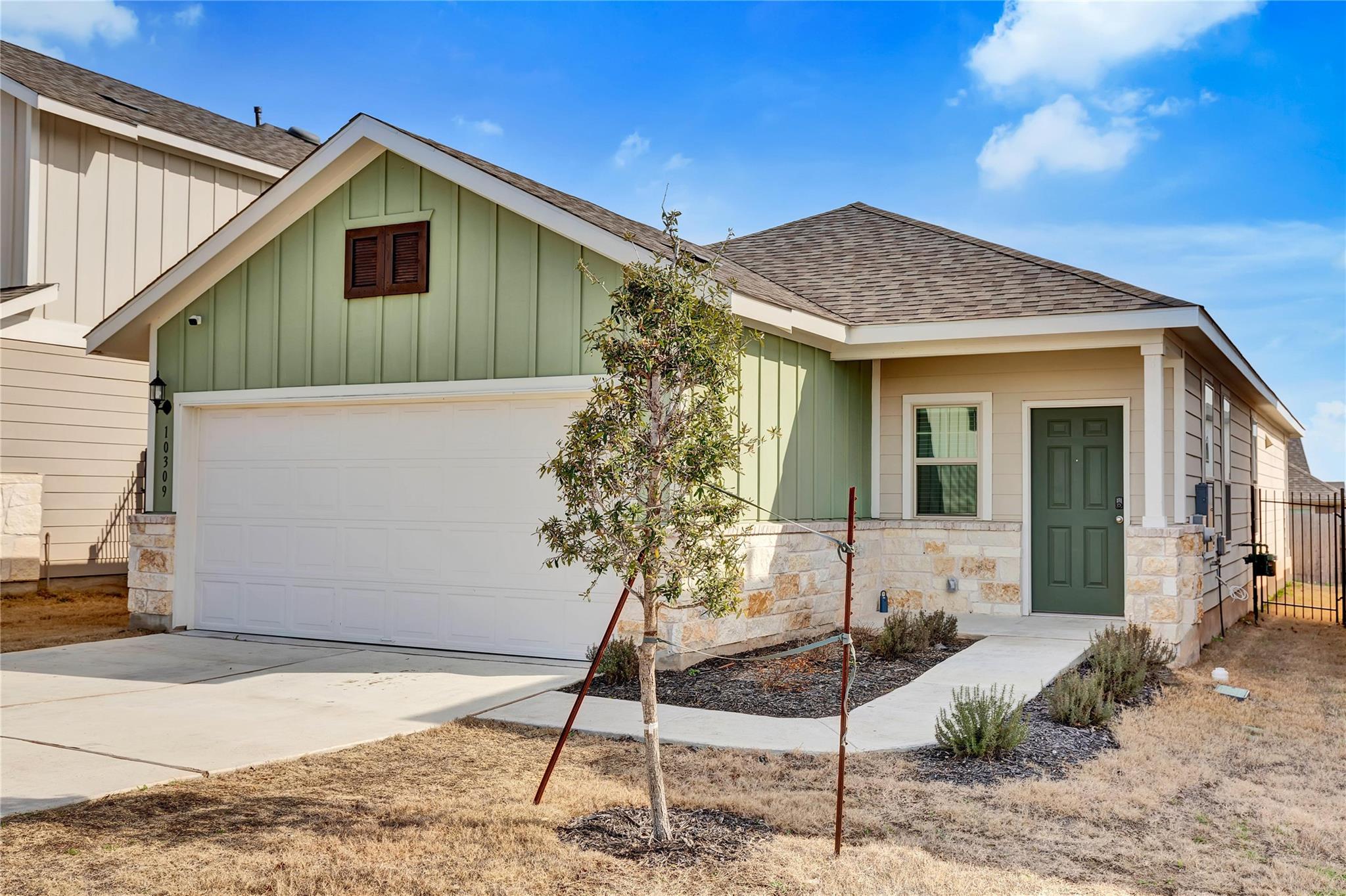 10309 American Paint Way Property Photo 1