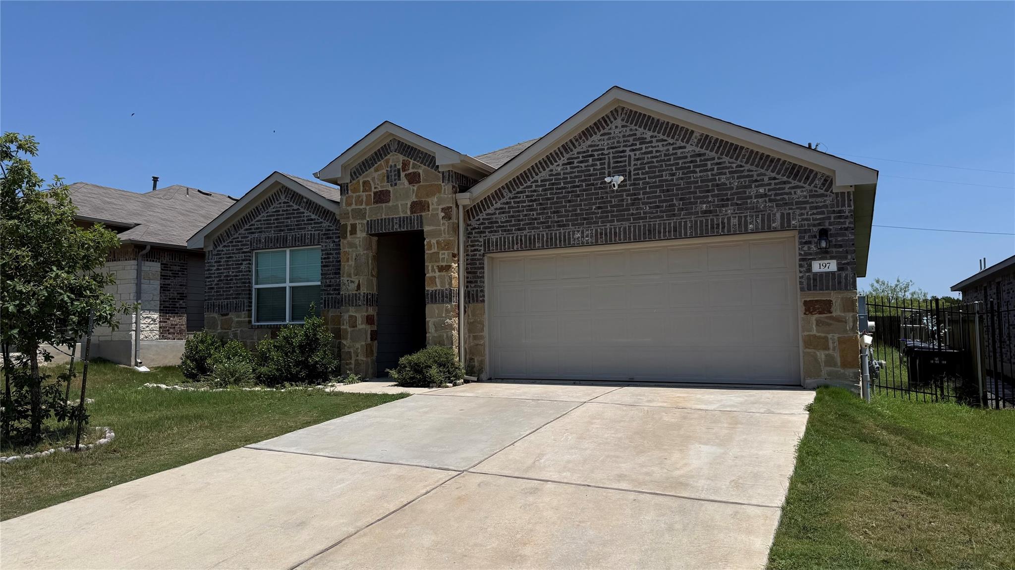 197 Arrowhead Vine St Property Photo 1