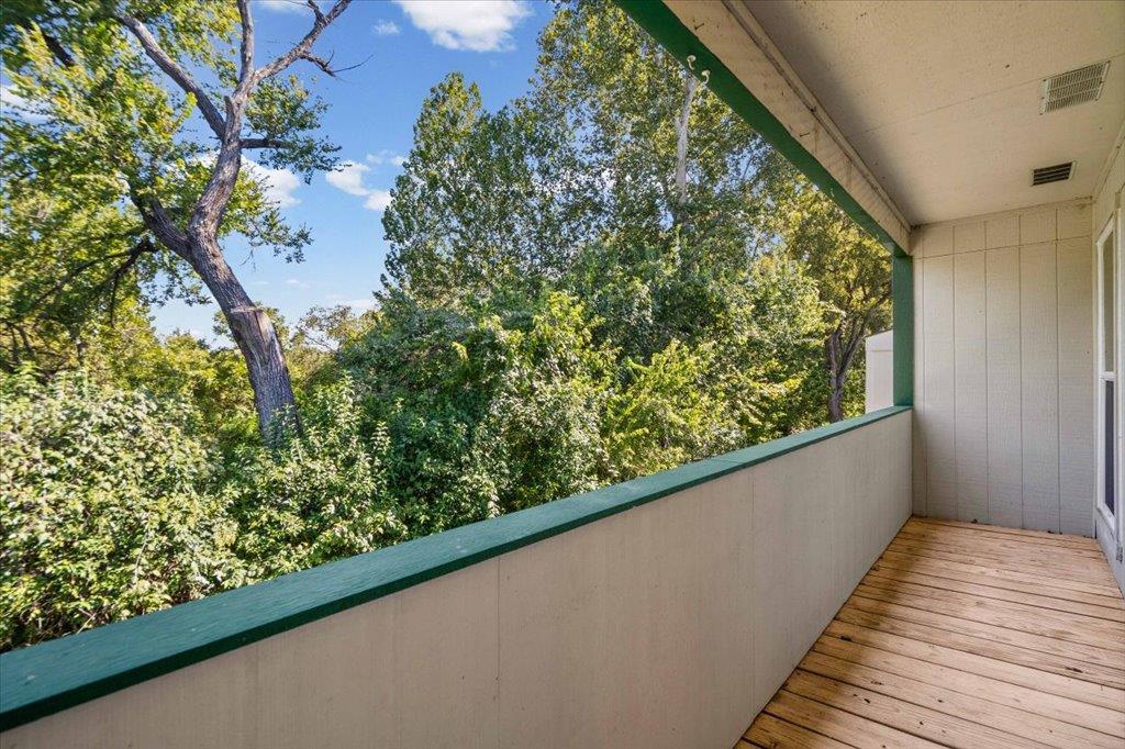 6718 Silvermine Dr #1204 Property Photo 11