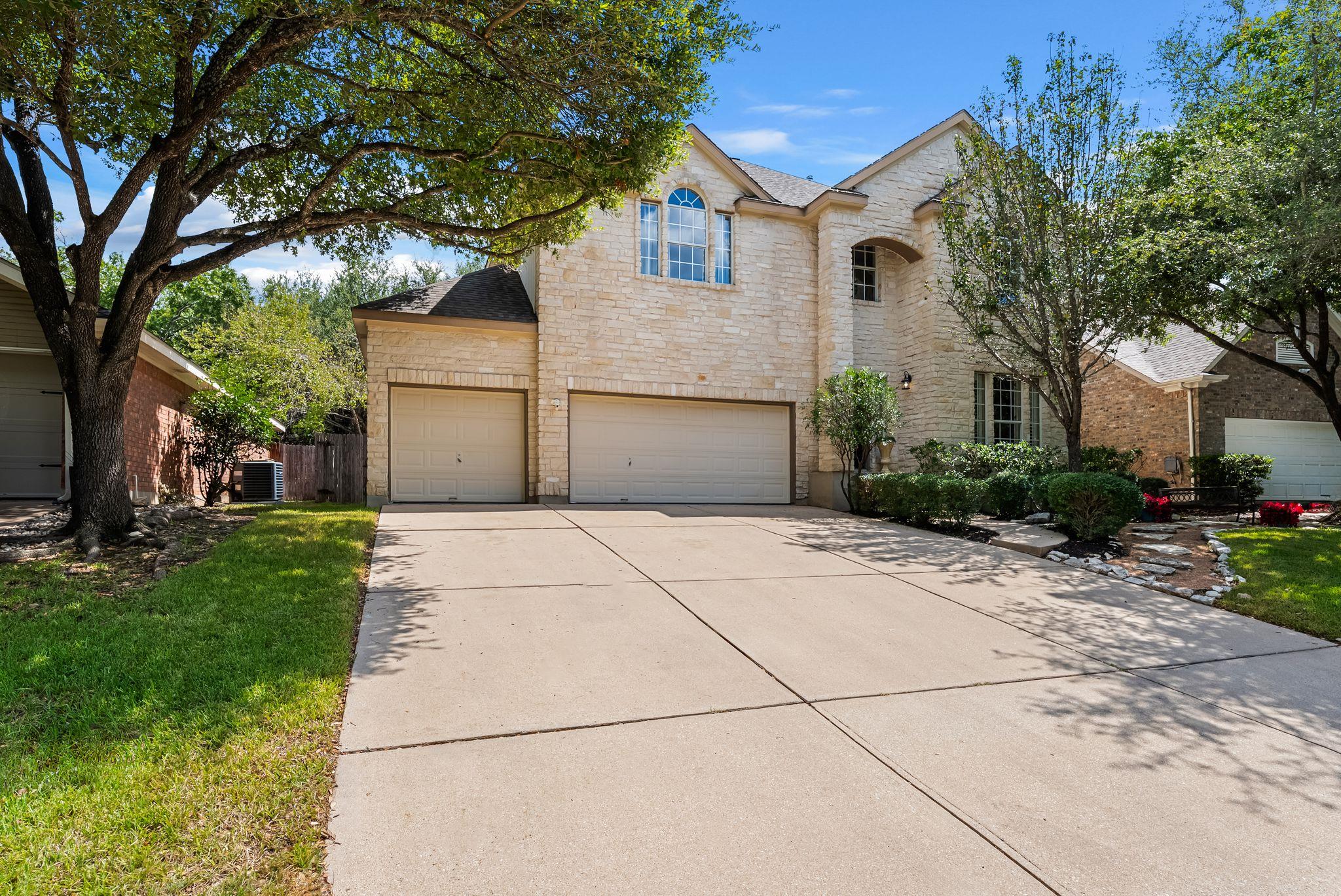 3411 Latimer Dr Property Photo 3