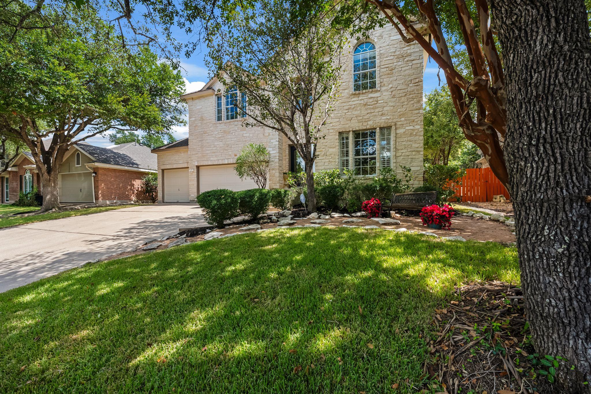 3411 Latimer Dr Property Photo 4