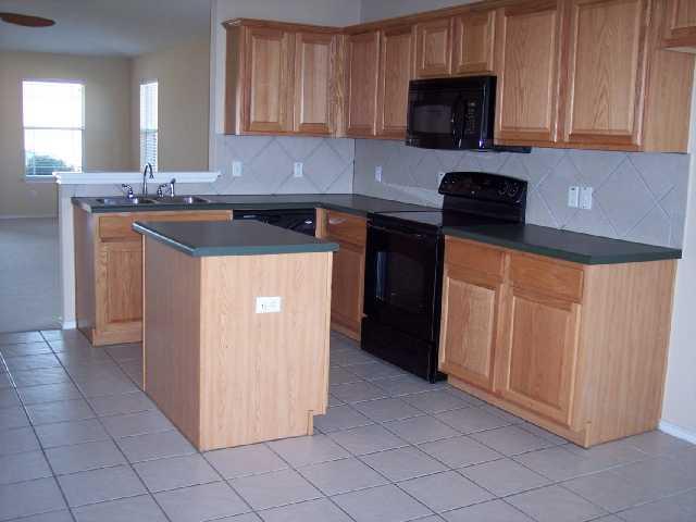 208 Carol Ave Property Photo 2