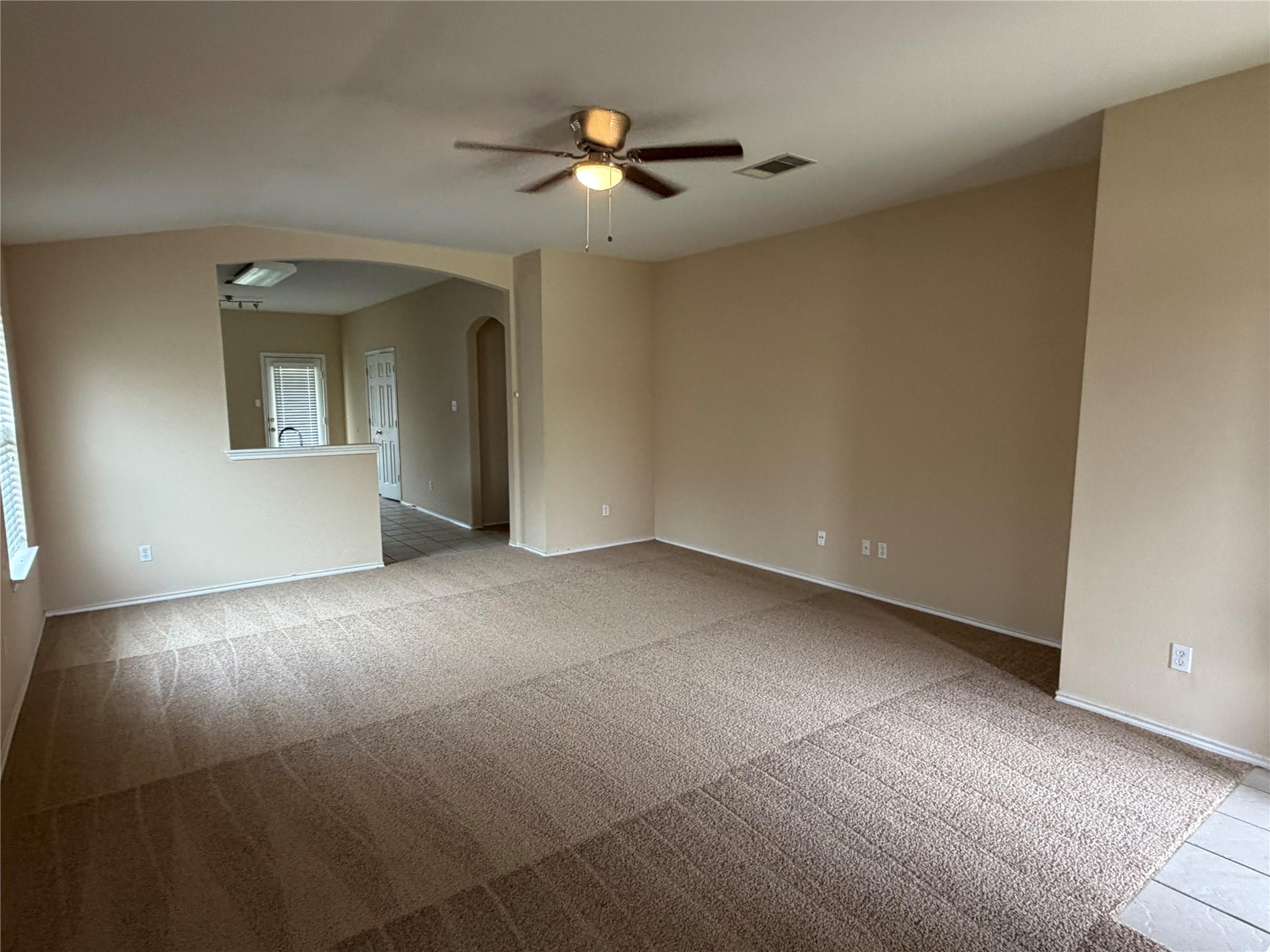 208 Carol Ave Property Photo 5