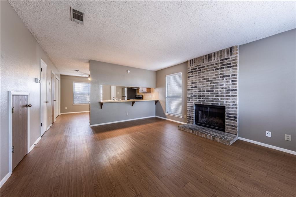 8106 Dunn St St #b Property Photo 4