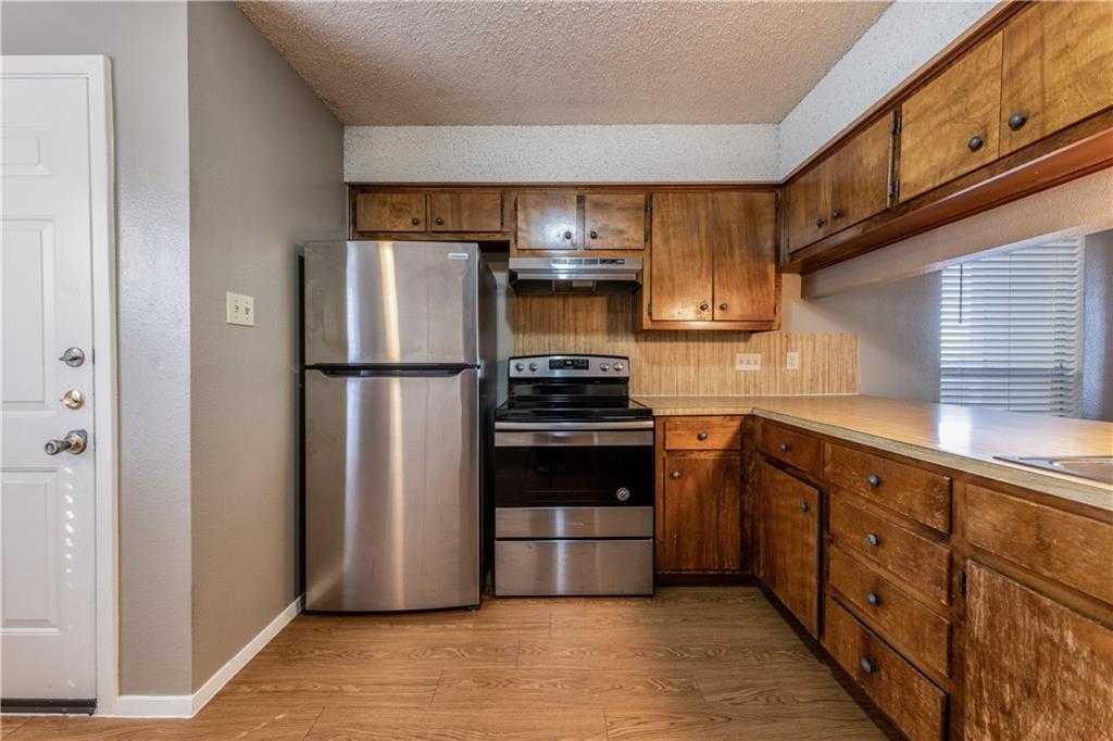 8106 Dunn St St #b Property Photo 11
