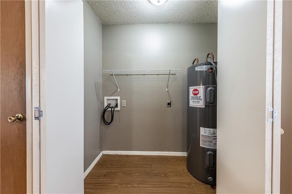 8106 Dunn St St #b Property Photo 12