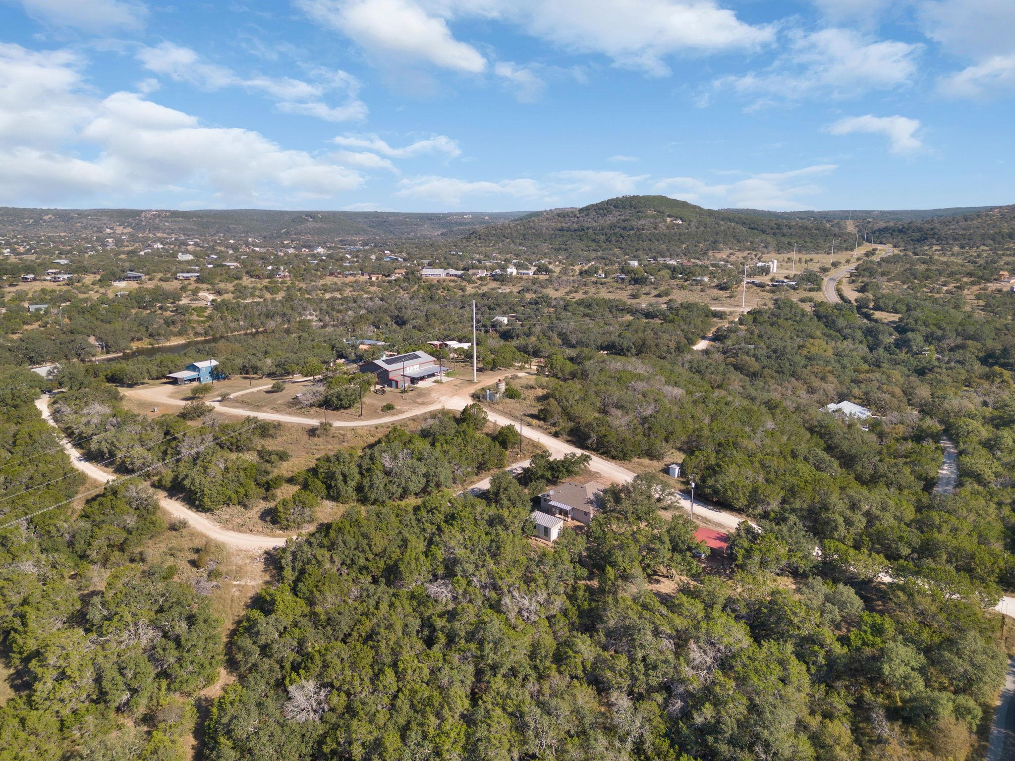 211 Crestview None Property Photo 5