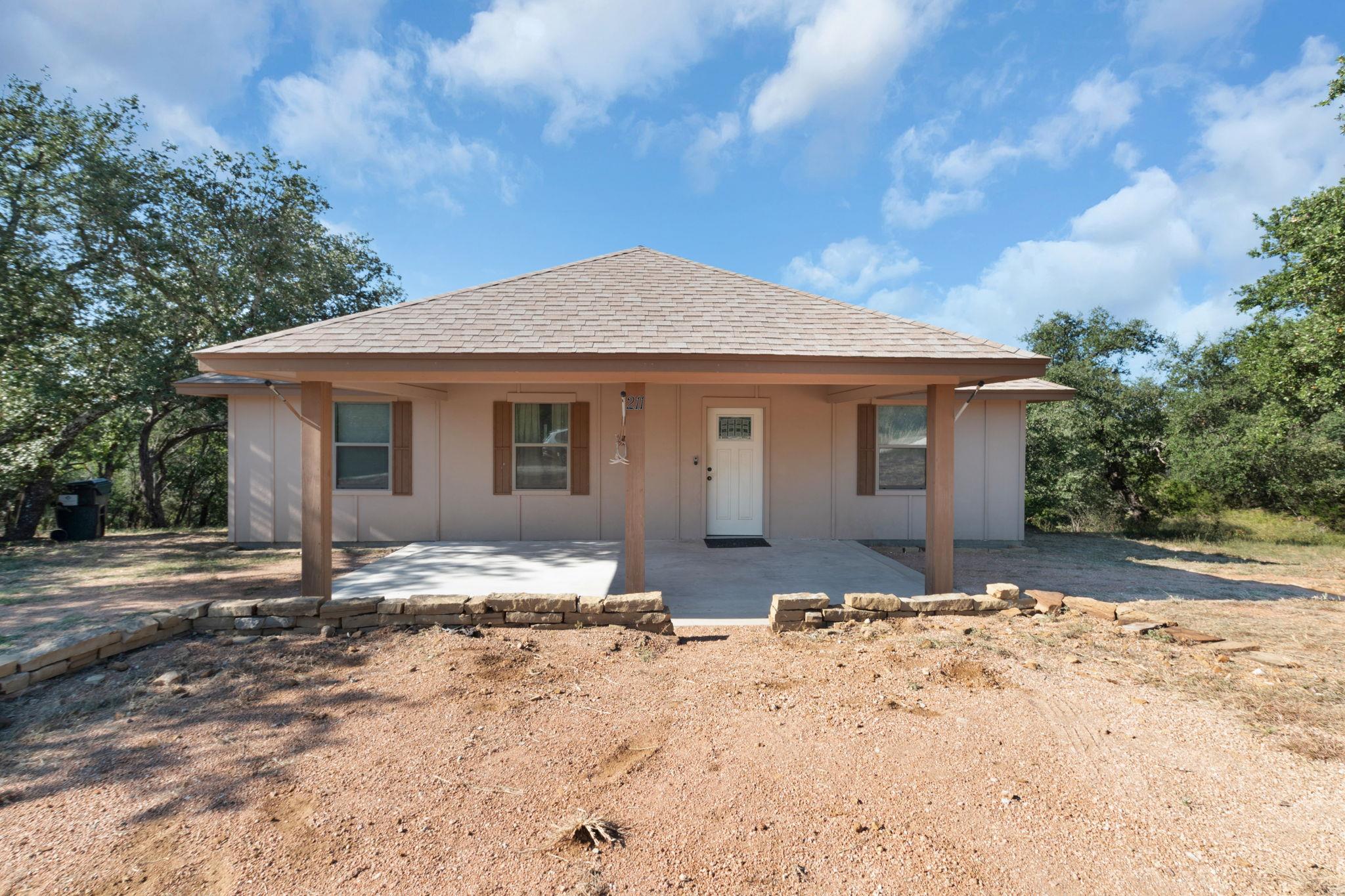 211 Crestview None Property Photo 10