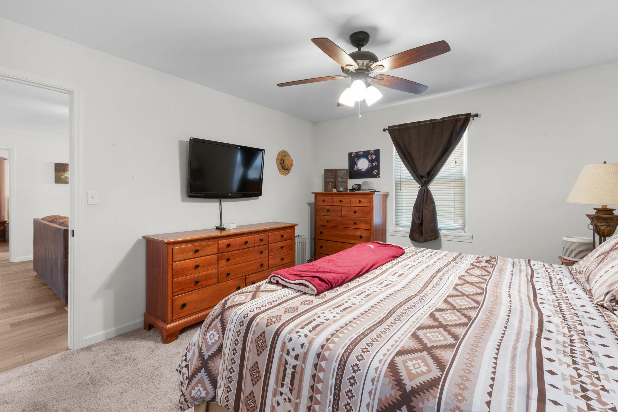211 Crestview None Property Photo 30