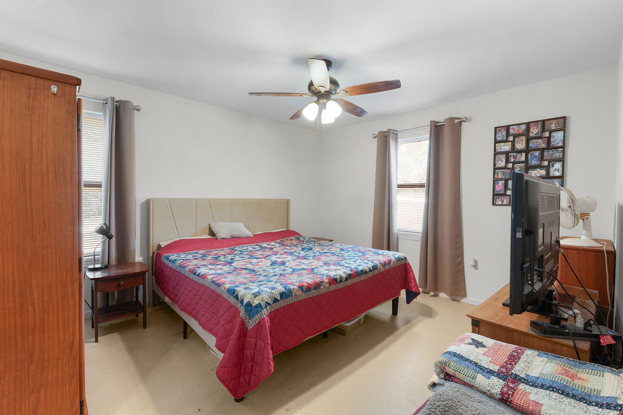 211 Crestview None Property Photo 32
