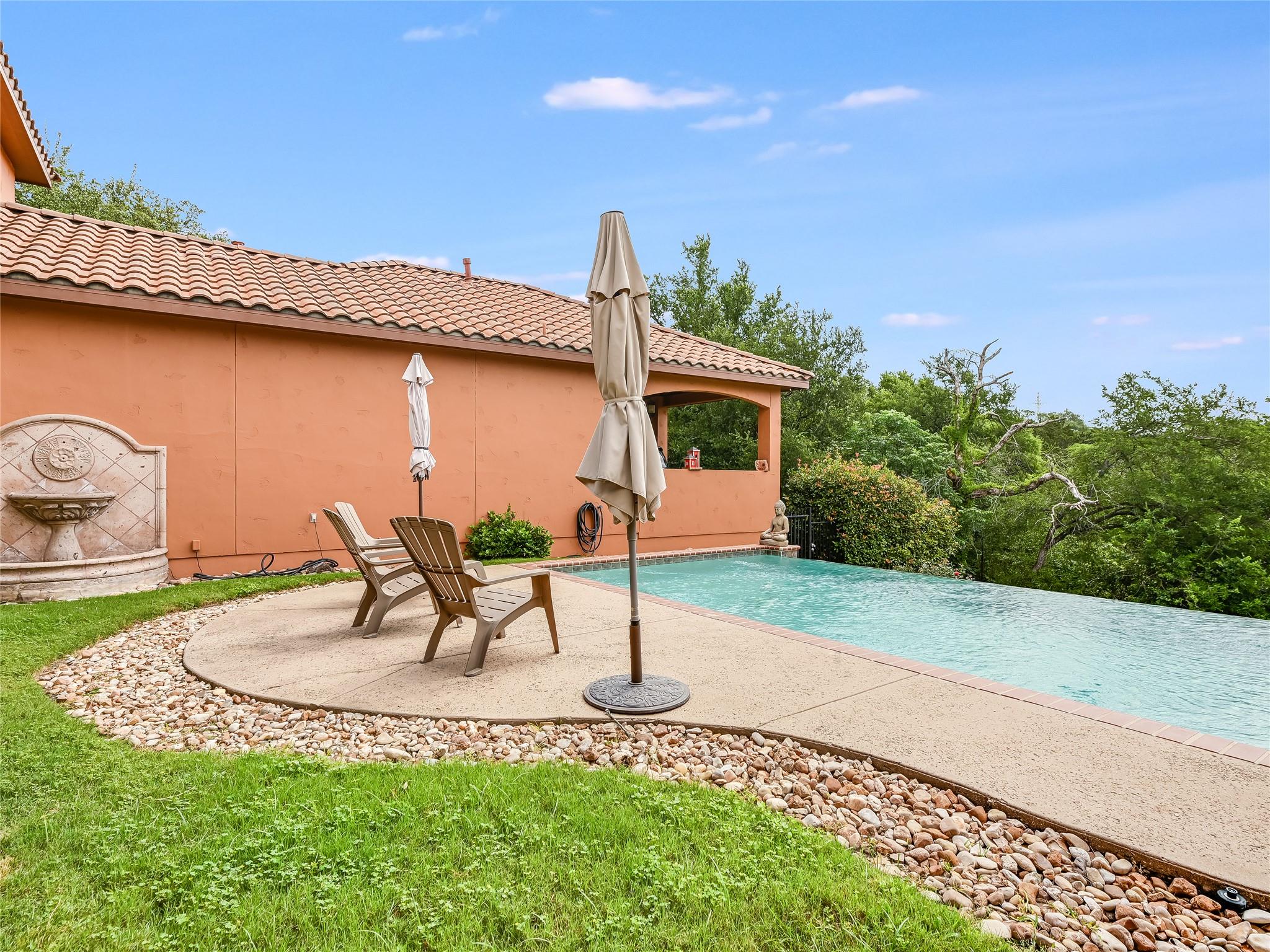 15005 Lariat Trl Property Photo 9