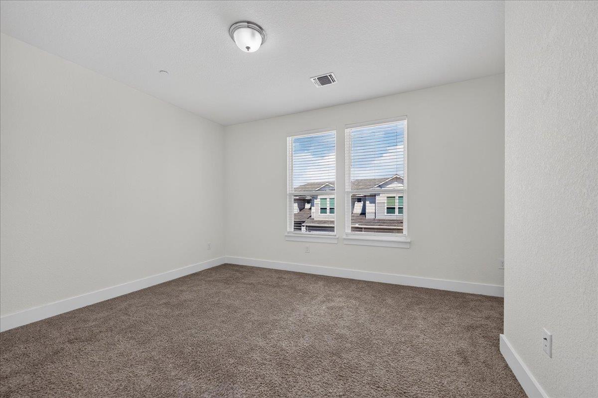 11308 Gadsen Ln Property Photo 16