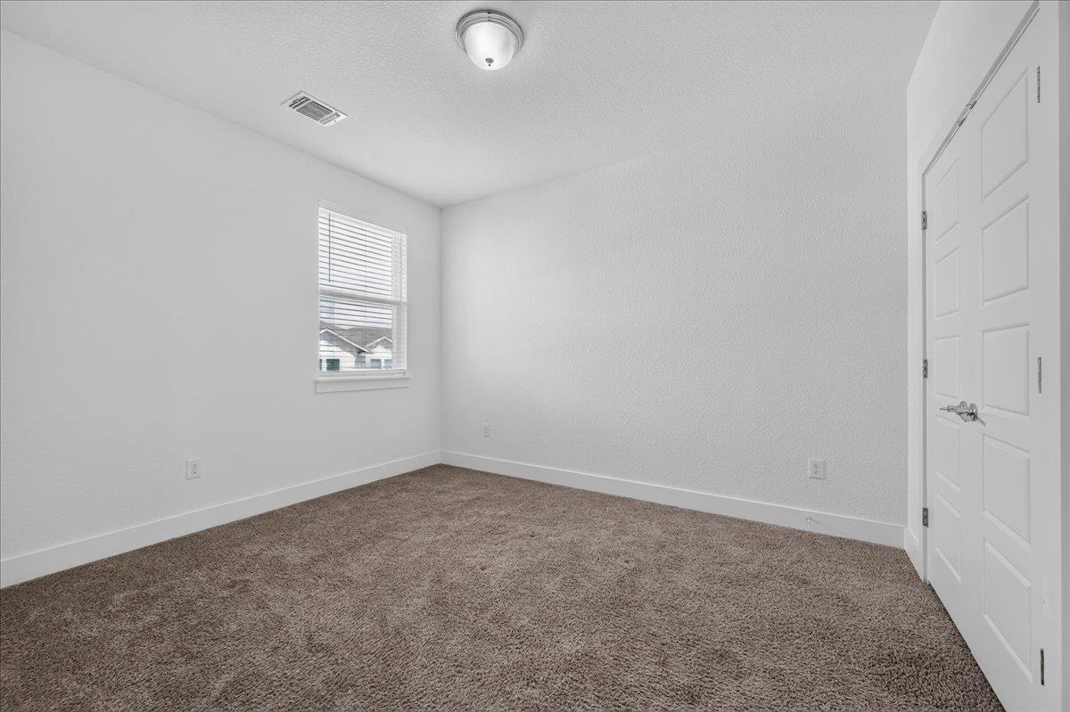 11308 Gadsen Ln Property Photo 17