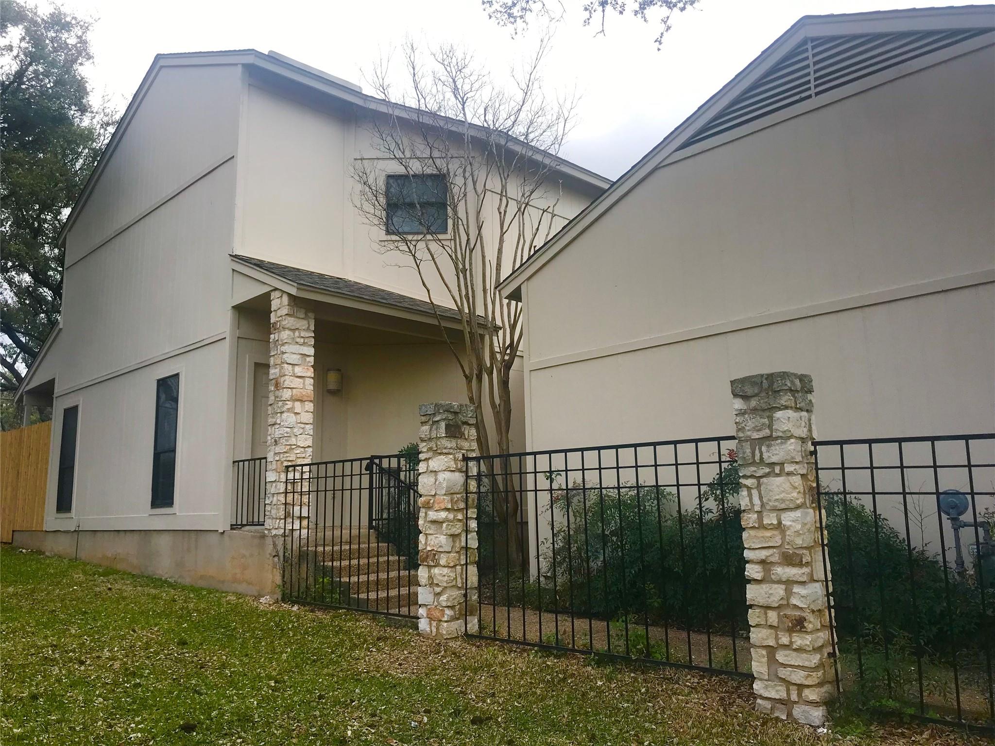 4118 Bayberry Dr Property Photo 1