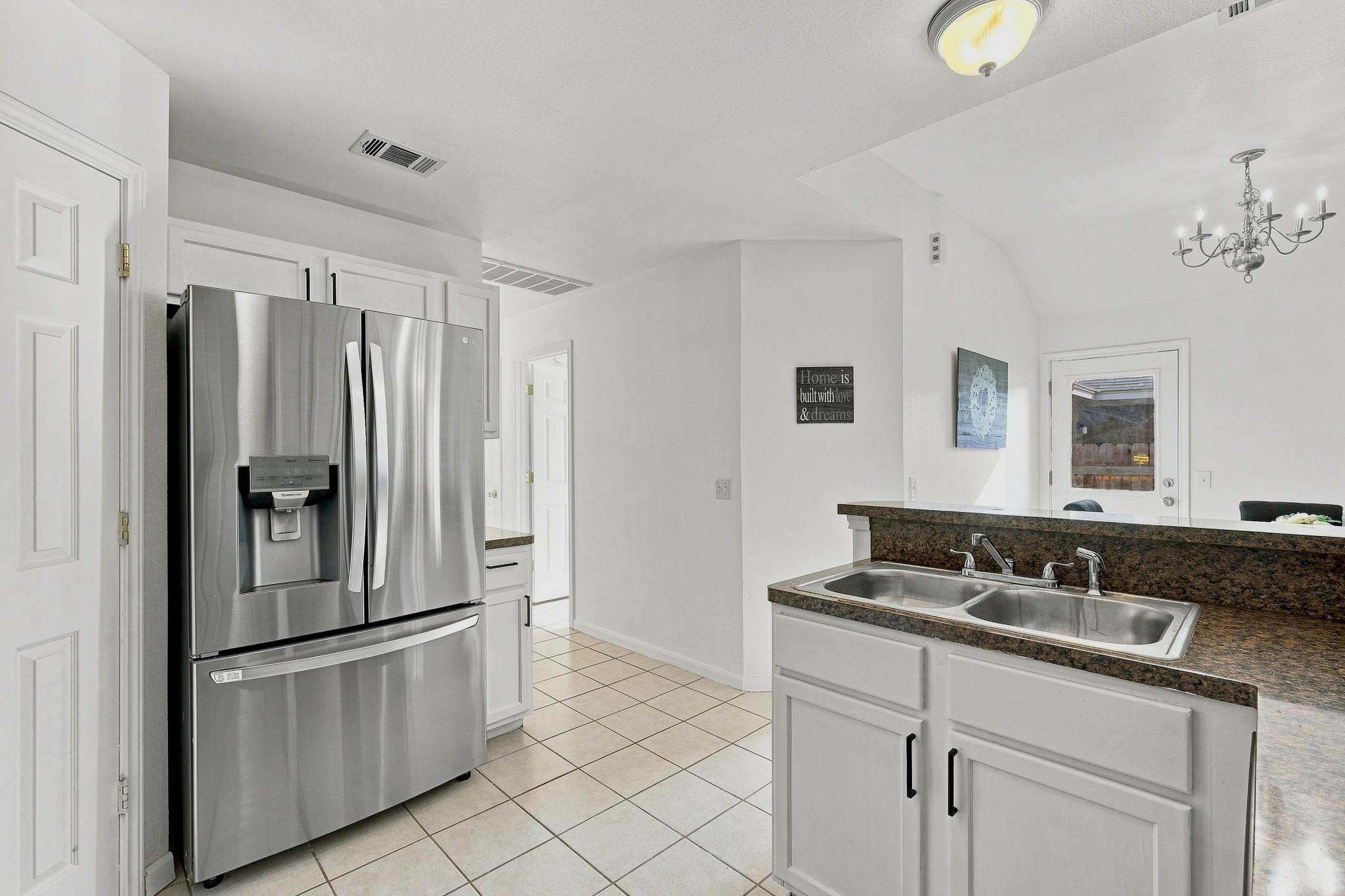 1017 Drovers Cv Property Photo 6