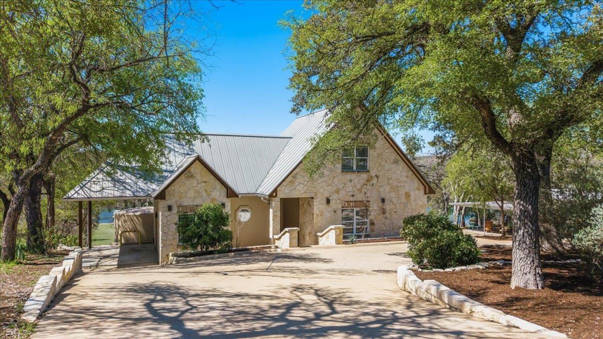 25207 Lake View Dr Property Photo 1