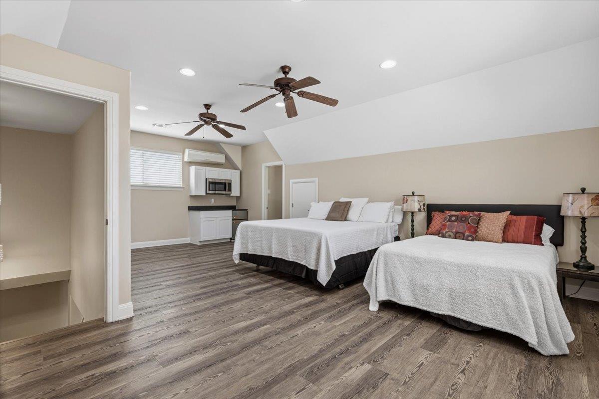 25207 Lake View Dr Property Photo 8