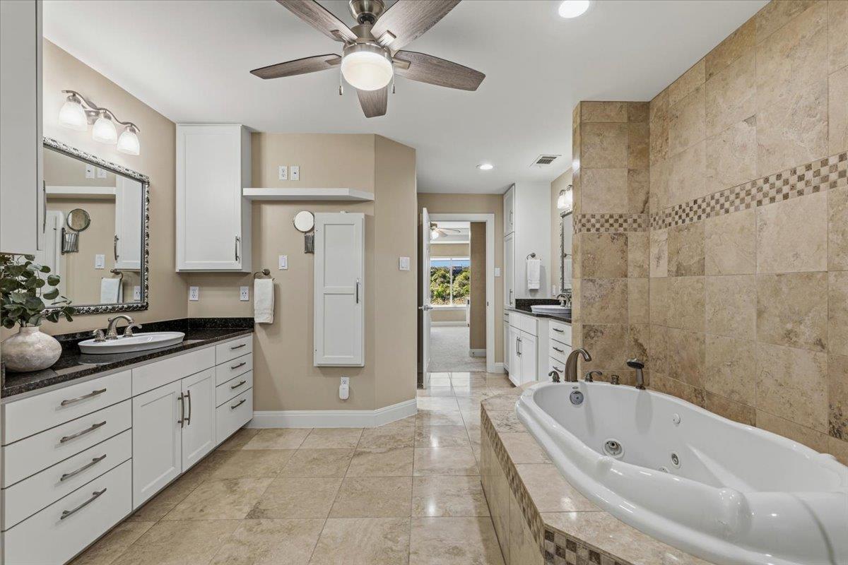 25207 Lake View Dr Property Photo 15