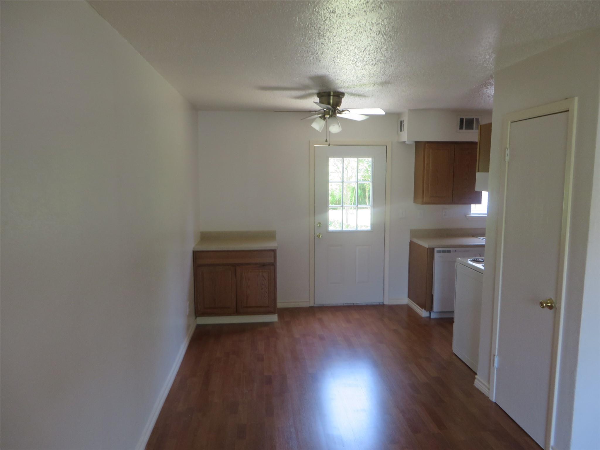 4511 W Village Ct Property Photo 6