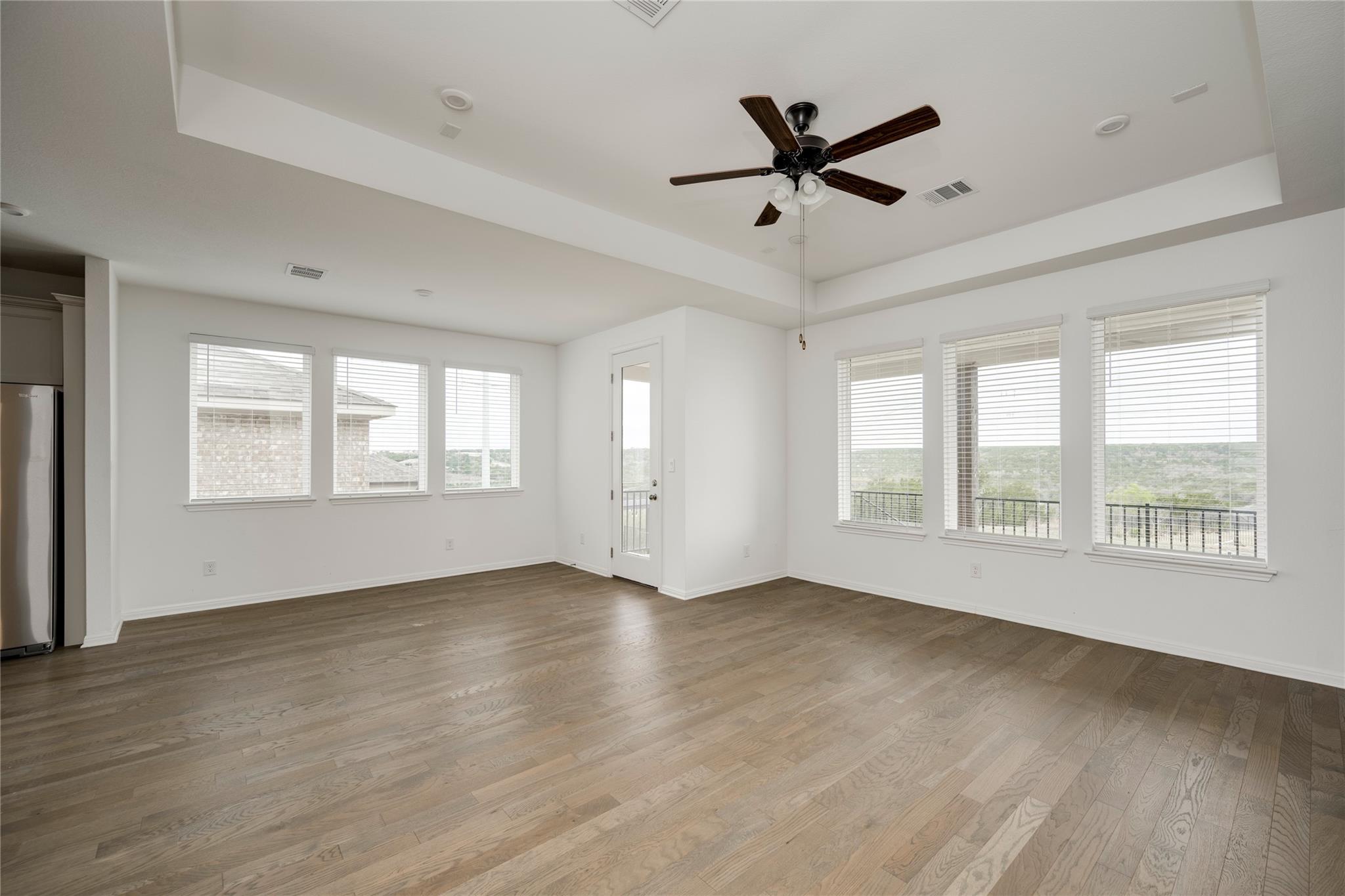 4509 Lucabella Ln Property Photo 2