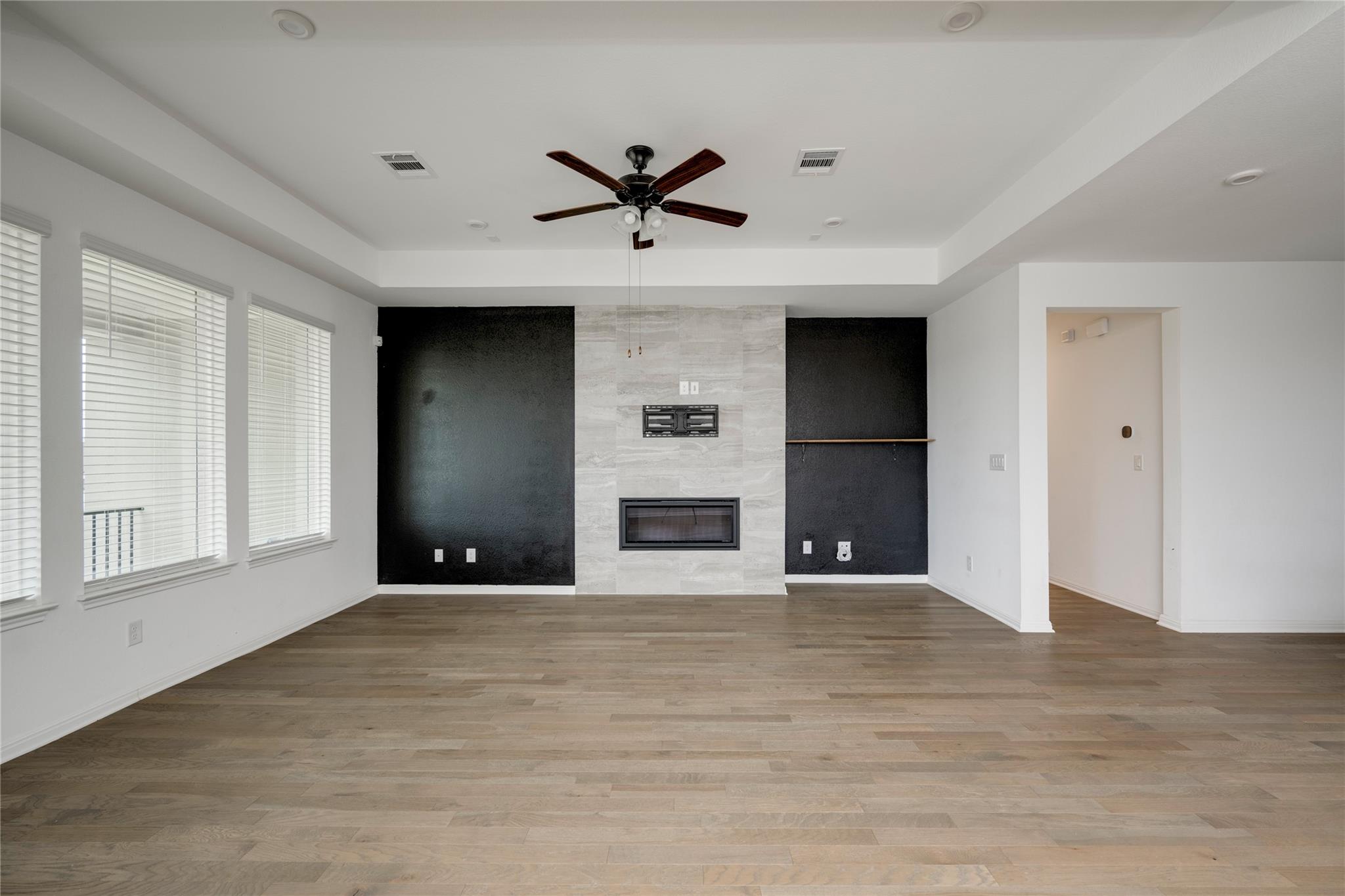 4509 Lucabella Ln Property Photo 3