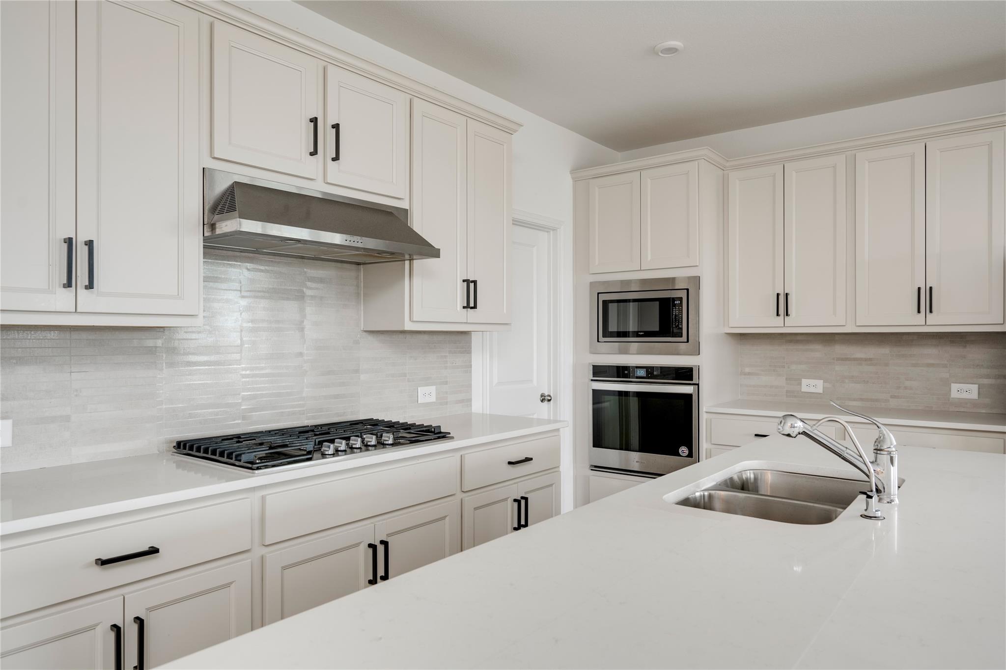 4509 Lucabella Ln Property Photo 8