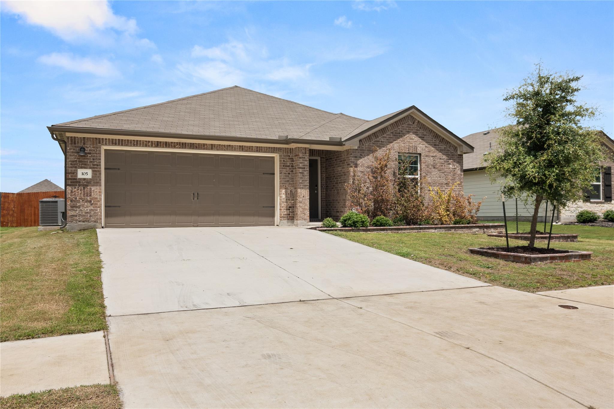 105 Saviano Rd Property Photo 1
