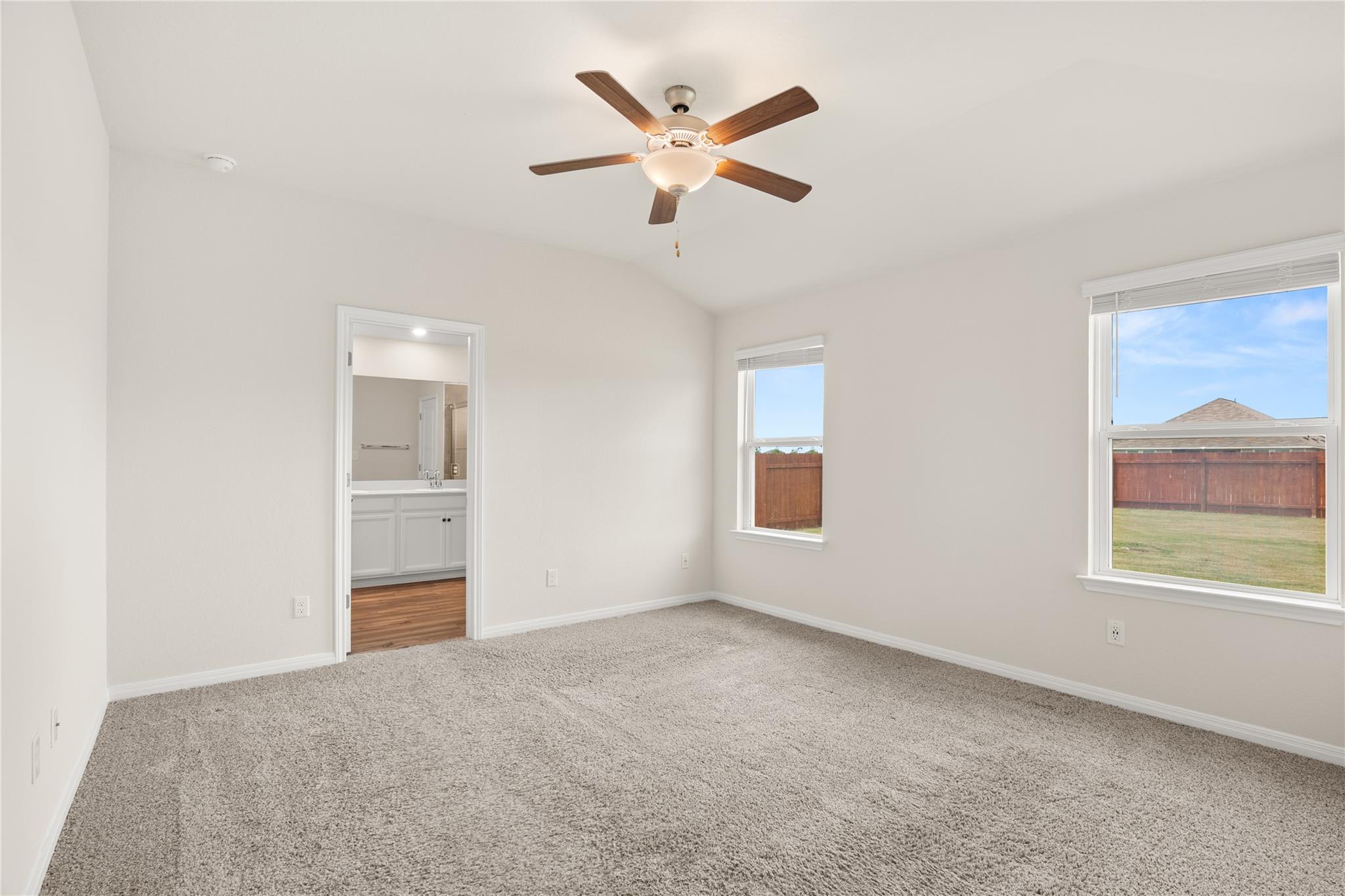 105 Saviano Rd Property Photo 7