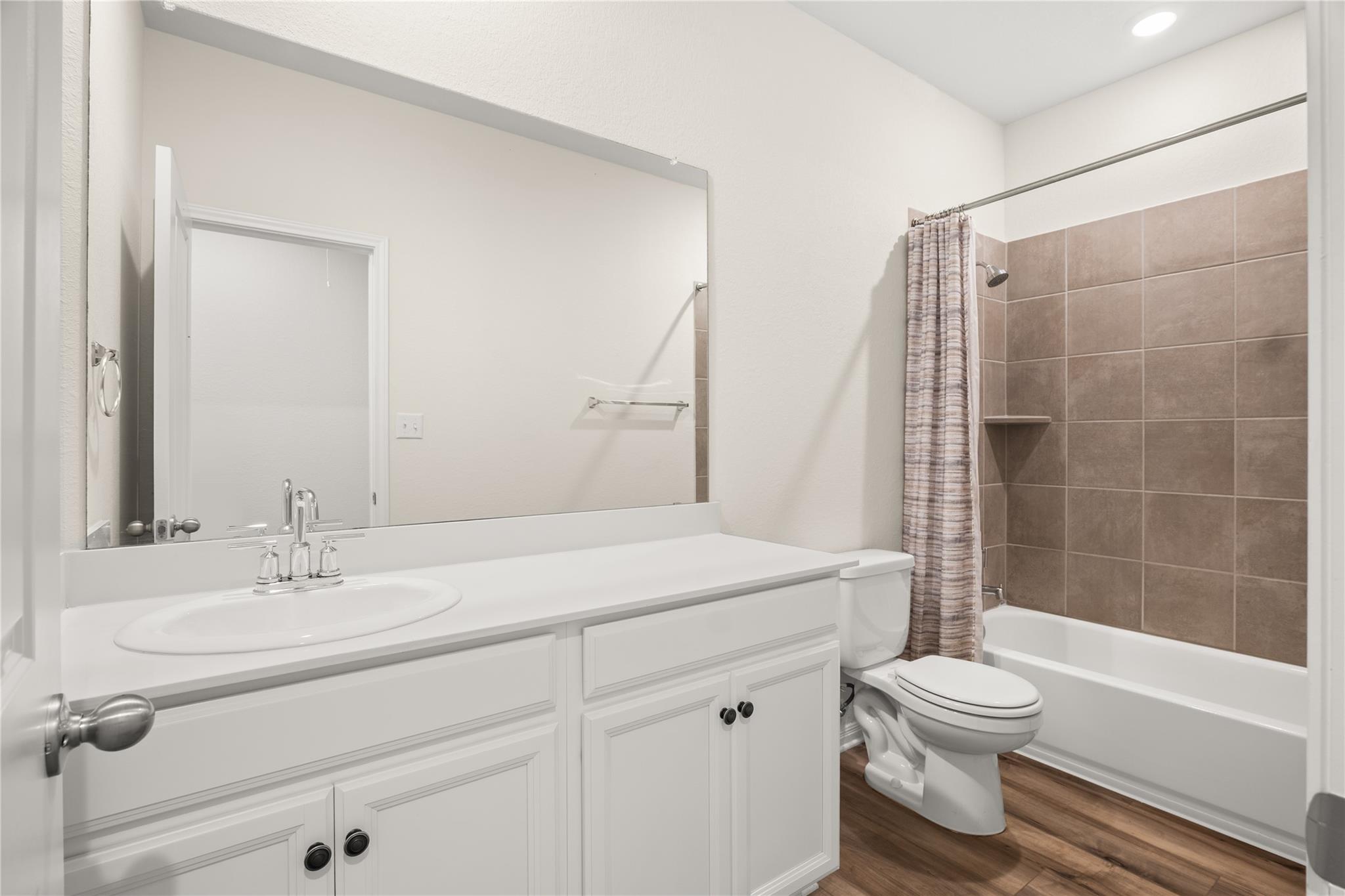 105 Saviano Rd Property Photo 13