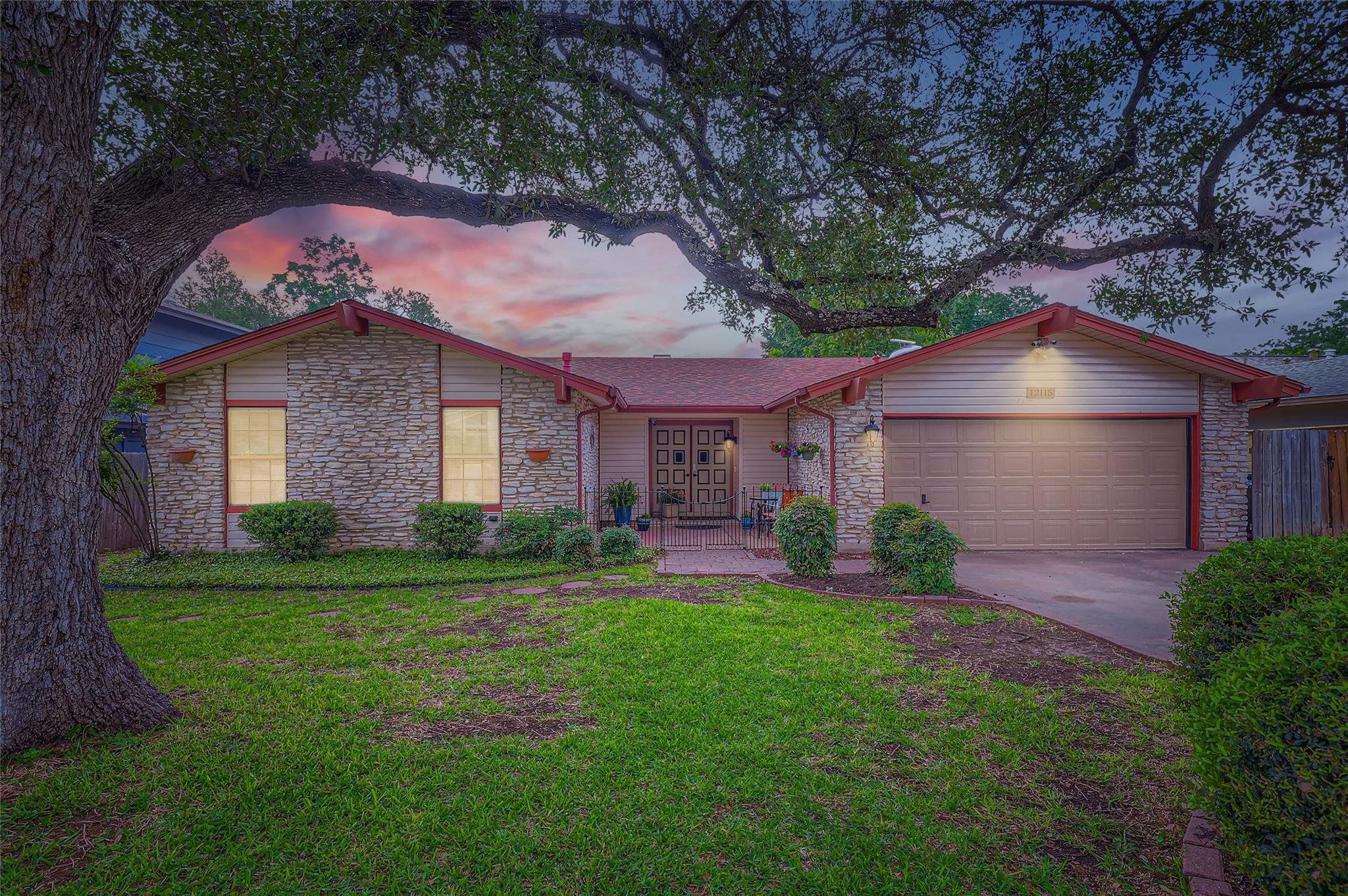 12115 Wander Ln Property Photo 1
