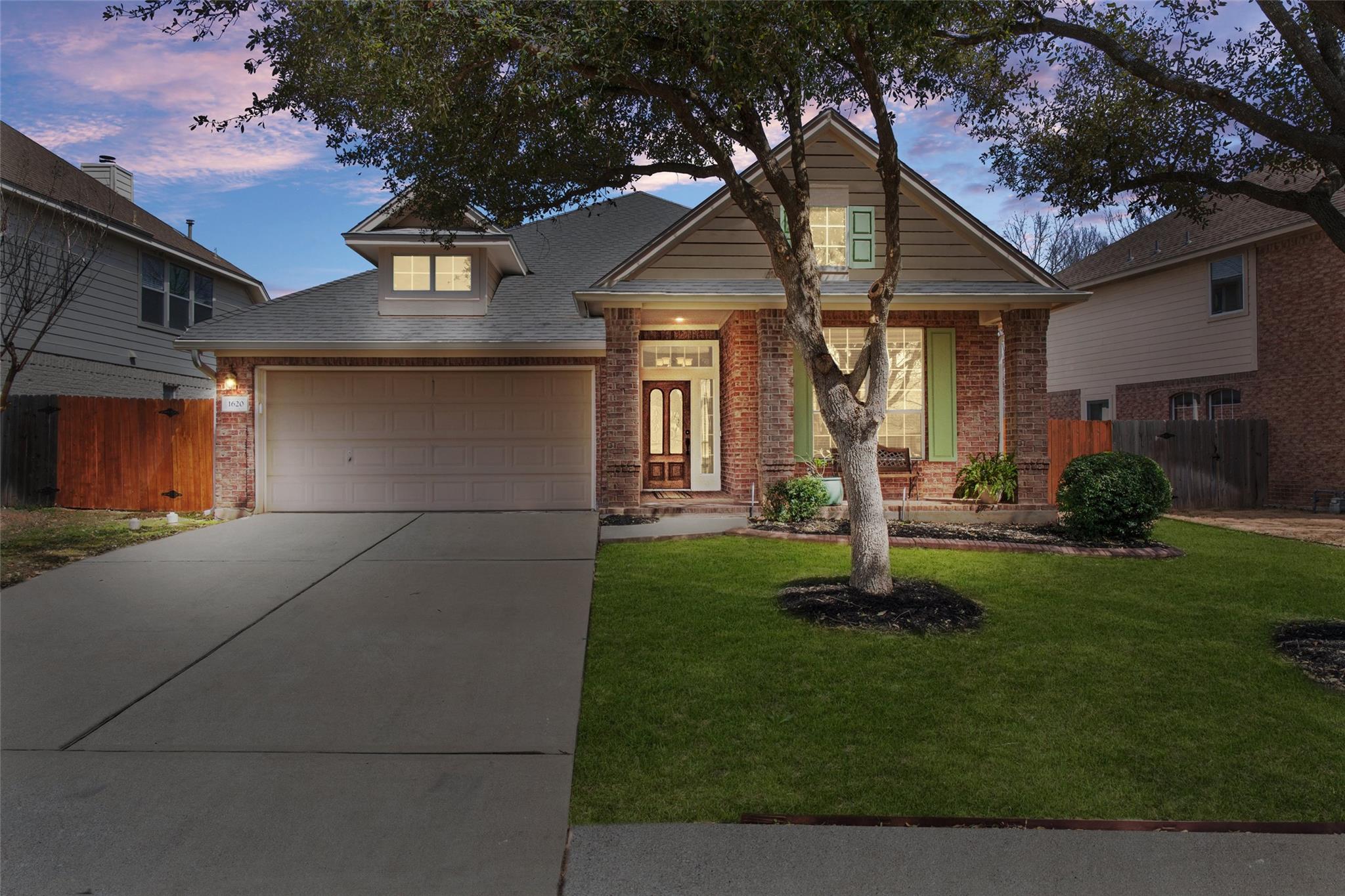 1620 Sunterro Dr Property Photo