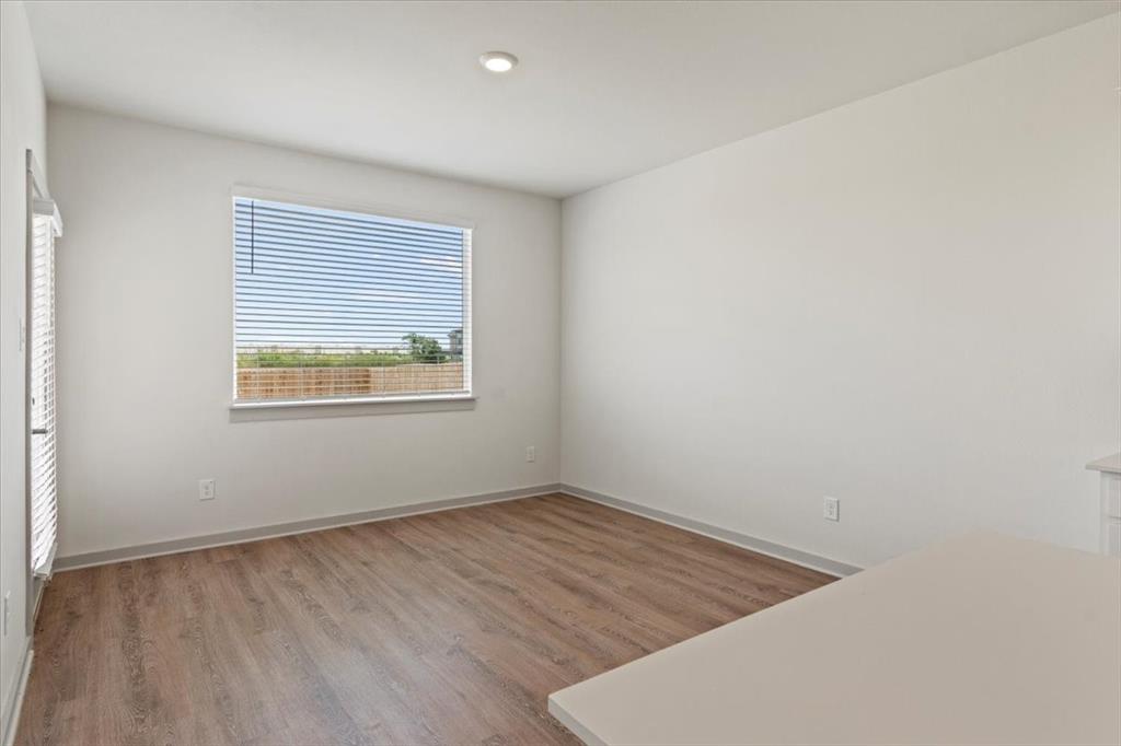 530 Wilshire Rd Property Photo 21