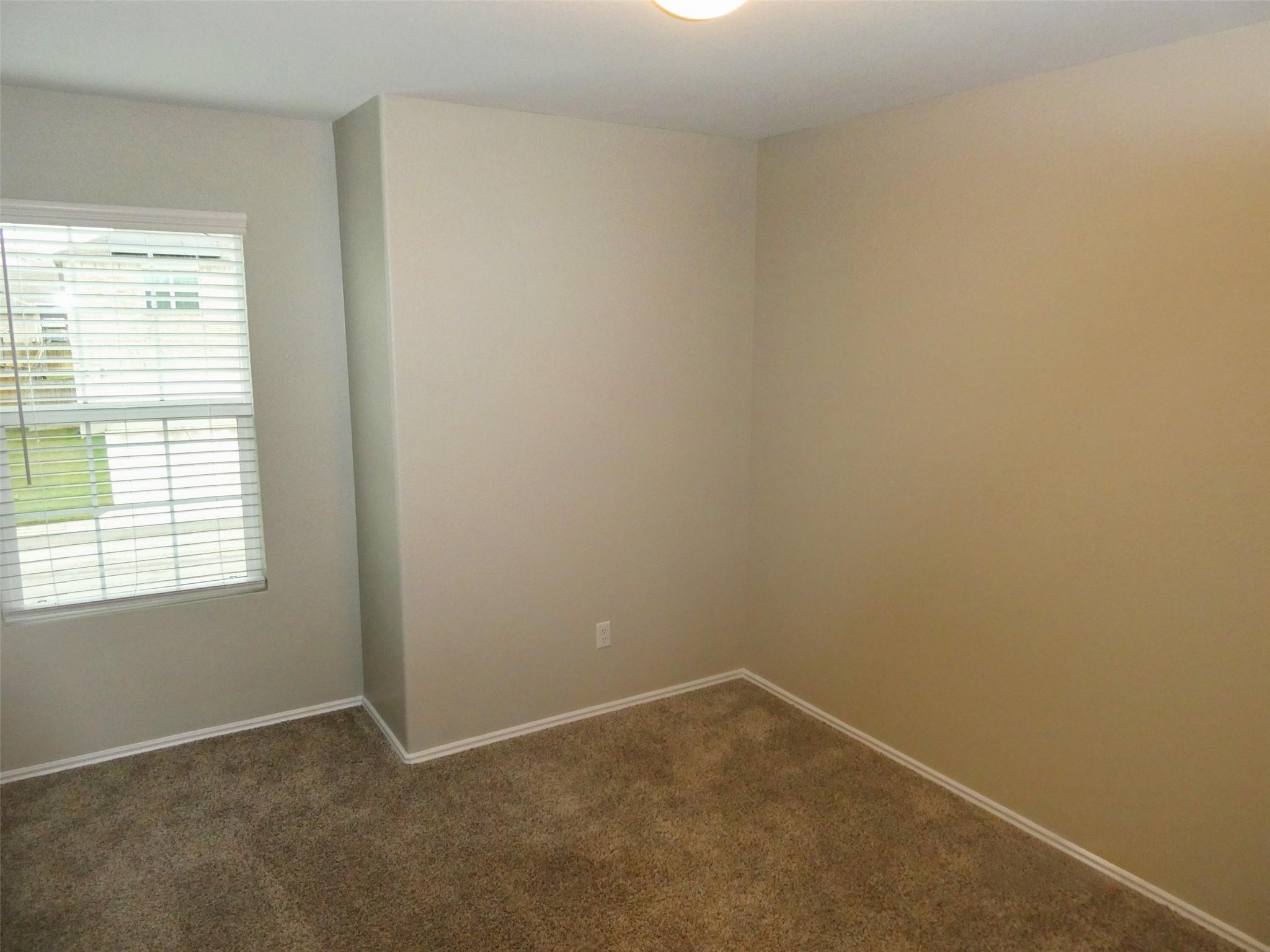 2310 Macaw Dr Property Photo 17
